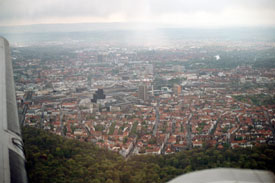 Luftbild von Hannover-List bis zum "Hausberg" Deister