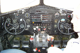 Für Nostalgiker: Großaufnahme des Cockpits