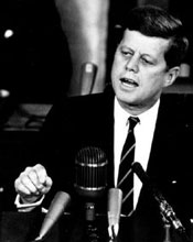 Präsident Kennedy während der Rede im US-Senat