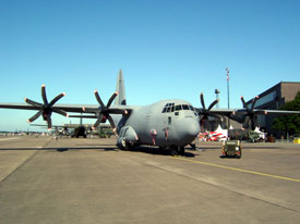 C-130 der RAF von vorn